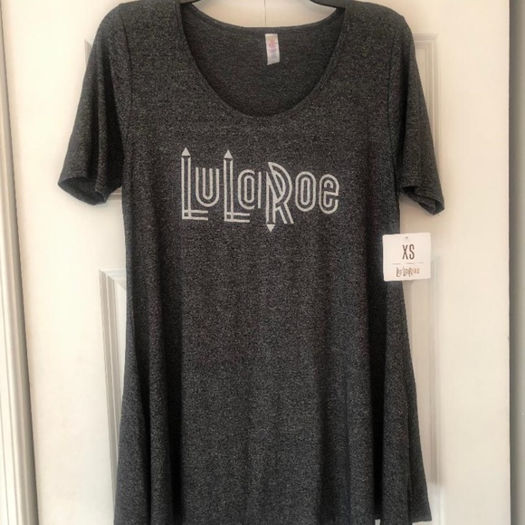 LuLaRoe Tops - NWT LuLaRoe perfect T XS